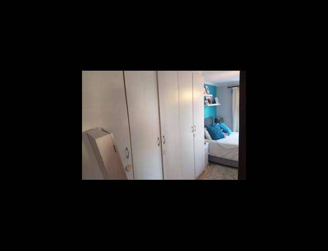 1 bed property to rent in ORANJEZICHT